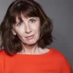 Grossesse après 50 ans femme mature portrait réflexion maternité tardive fertilité âge